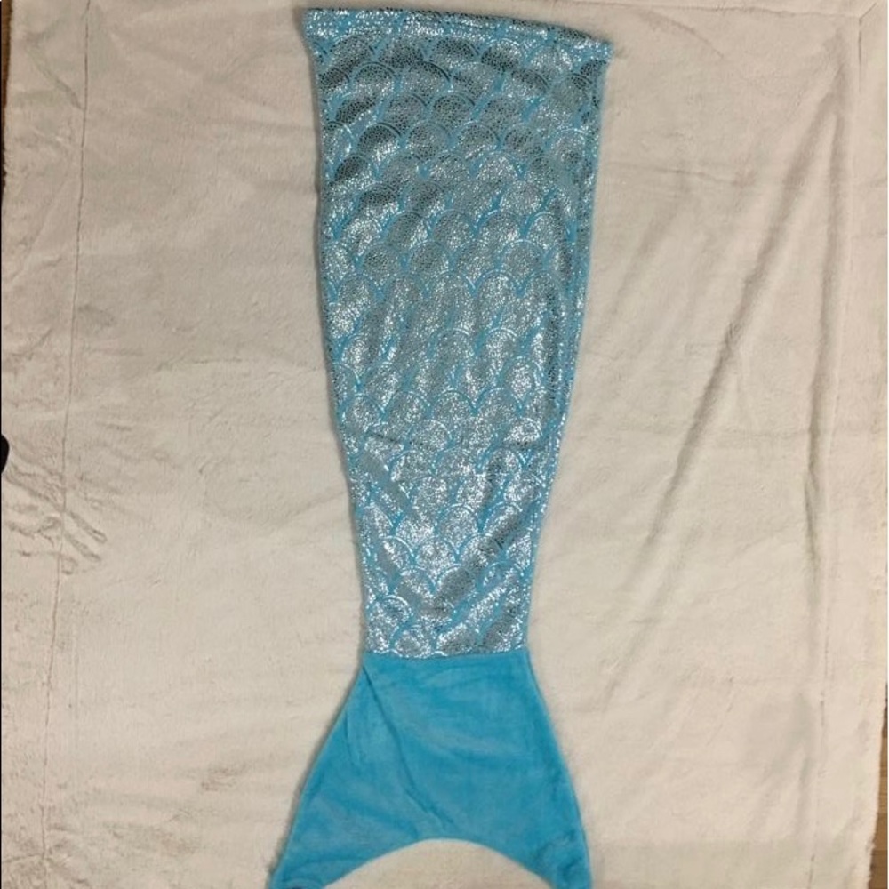 MERMAID TAIL Fin COZY PLUSH BLANKET